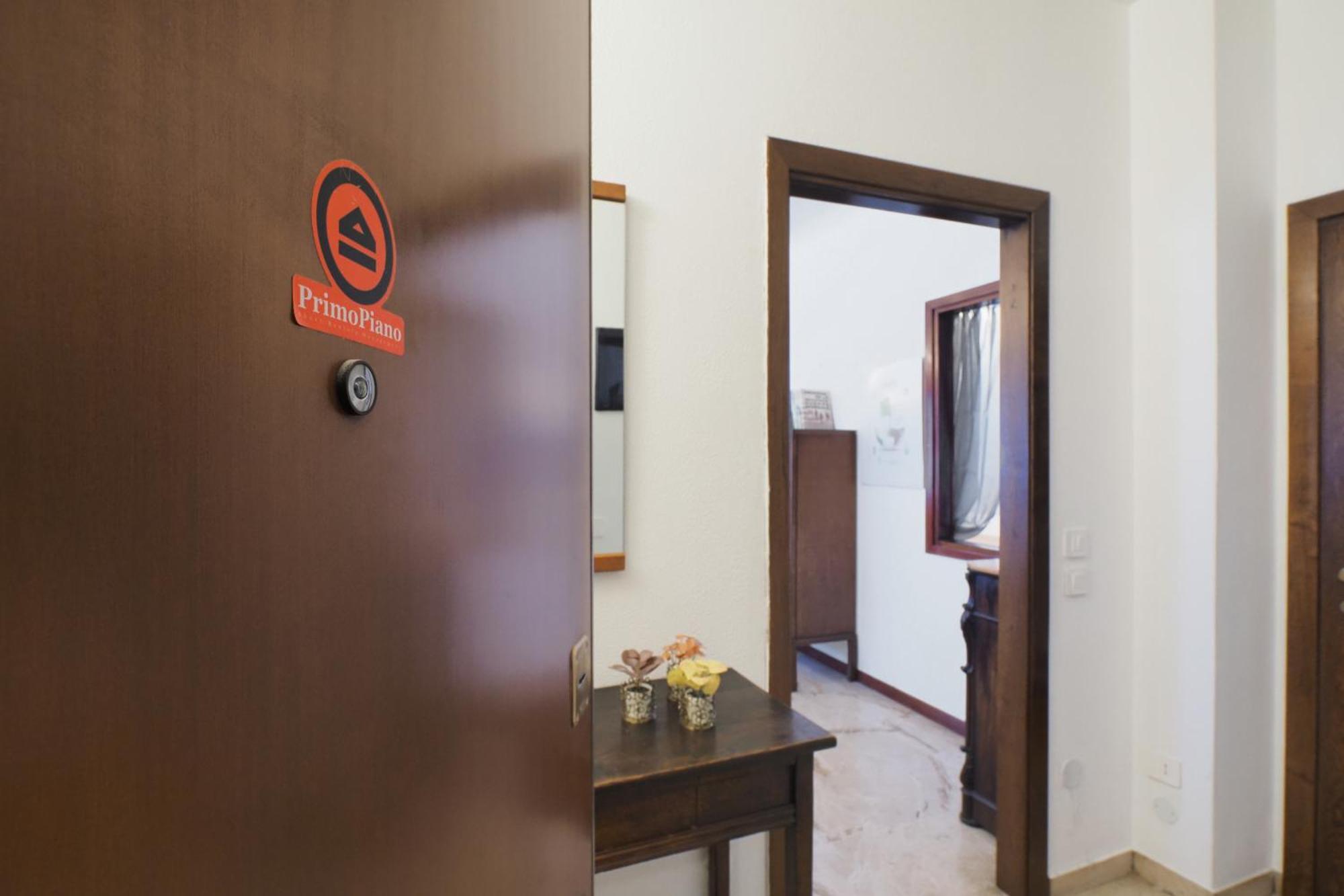 Primopiano - Napo Torriani C Apartment *